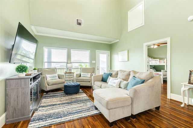 25222 Intrepid Lane, Galveston, TX 77554