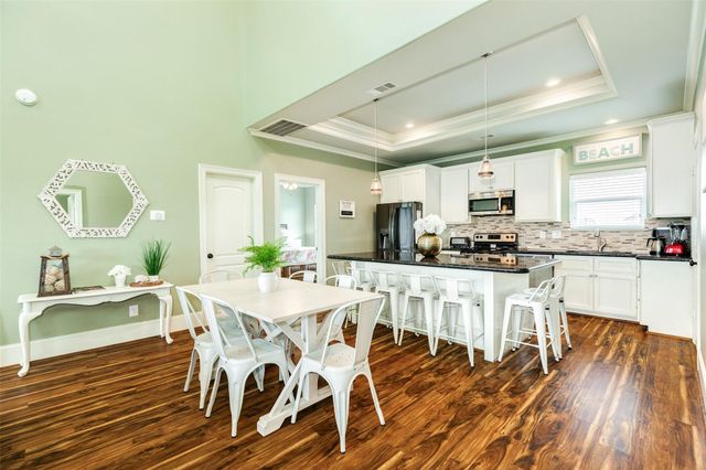 25222 Intrepid Lane, Galveston, TX 77554