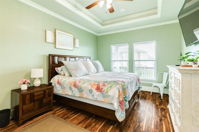 25222 Intrepid Lane, Galveston, TX 77554