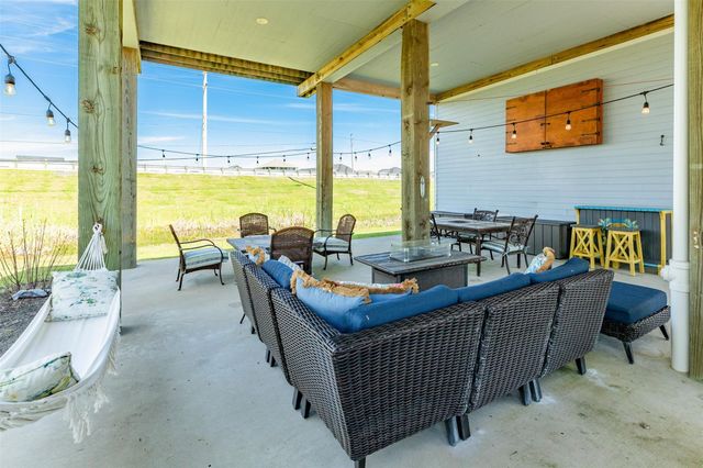 25222 Intrepid Lane, Galveston, TX 77554