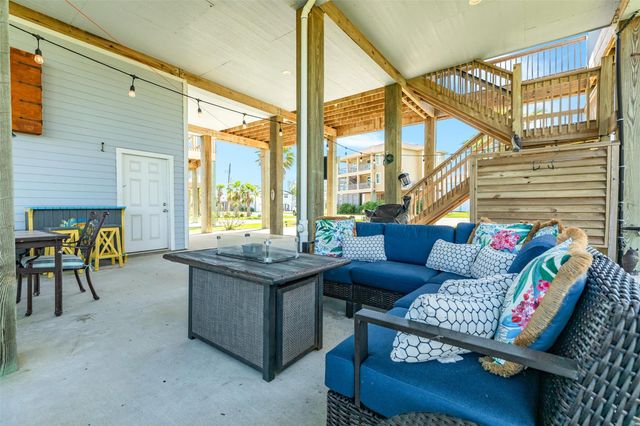 25222 Intrepid Lane, Galveston, TX 77554