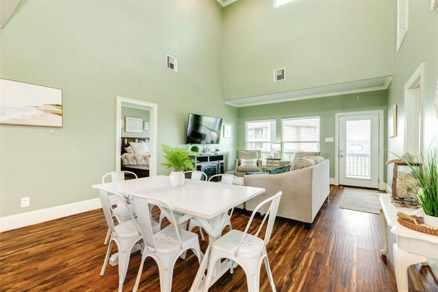 25222 Intrepid Lane, Galveston, TX 77554