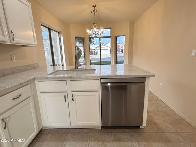 6661 W AURORA Drive, Glendale, AZ 85308