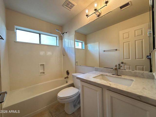 6661 W AURORA Drive, Glendale, AZ 85308