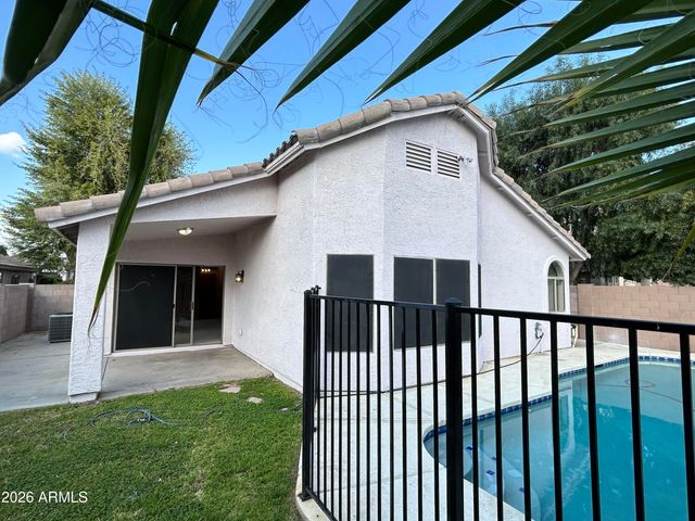 6661 W AURORA Drive, Glendale, AZ 85308