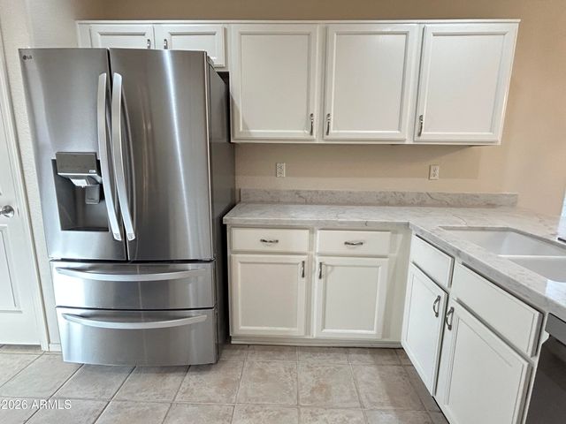 6661 W AURORA Drive, Glendale, AZ 85308