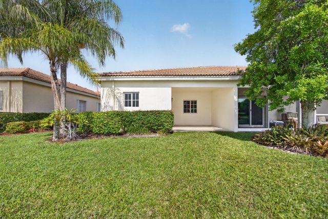 2344 Windjammer Way, West Palm Beach, FL 33411
