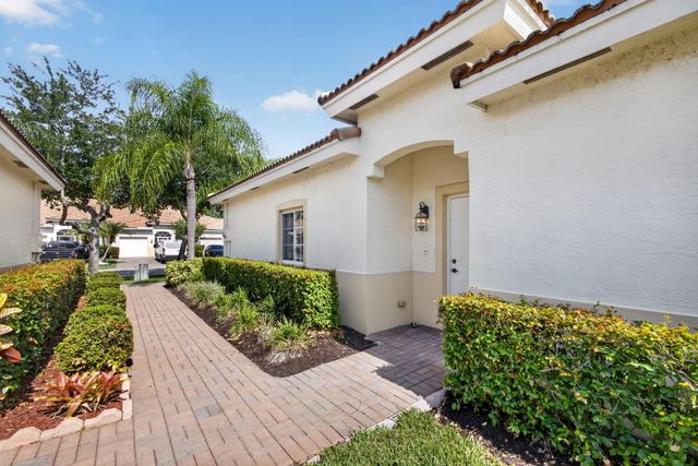 2344 Windjammer Way, West Palm Beach, FL 33411