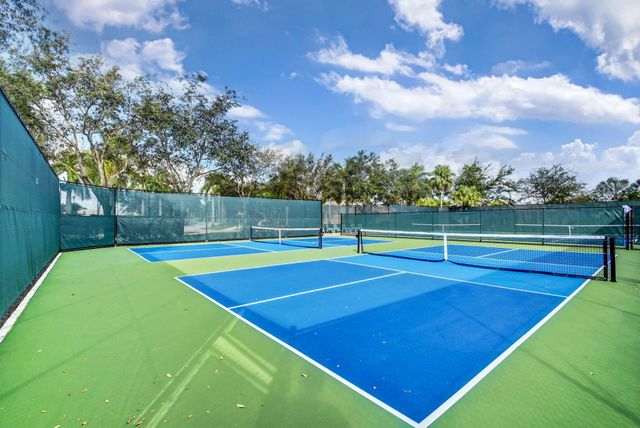 2344 Windjammer Way, West Palm Beach, FL 33411