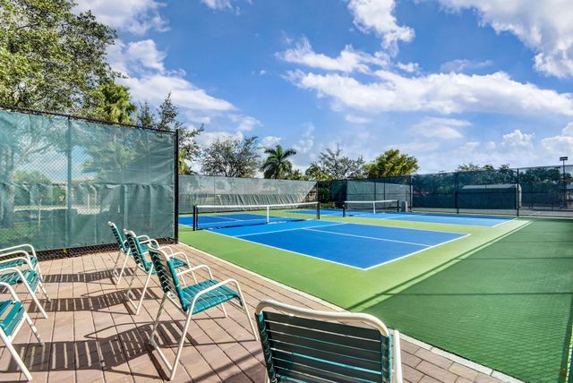 2344 Windjammer Way, West Palm Beach, FL 33411