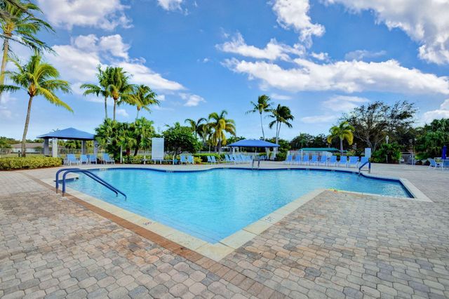 2344 Windjammer Way, West Palm Beach, FL 33411