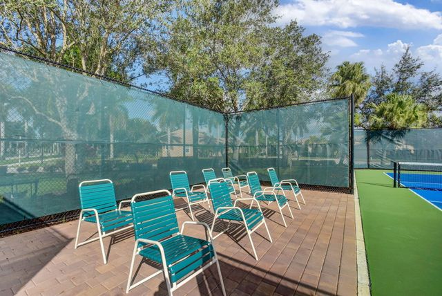 2344 Windjammer Way, West Palm Beach, FL 33411