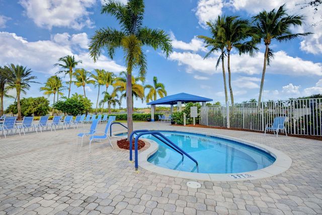 2344 Windjammer Way, West Palm Beach, FL 33411