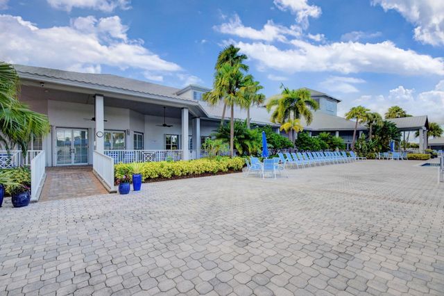 2344 Windjammer Way, West Palm Beach, FL 33411