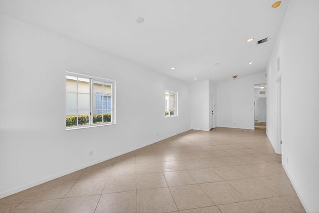 2344 Windjammer Way, West Palm Beach, FL 33411
