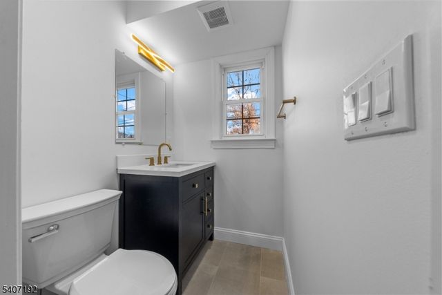 14 Harwich Rd, Mount Olive Twp., NJ 07836