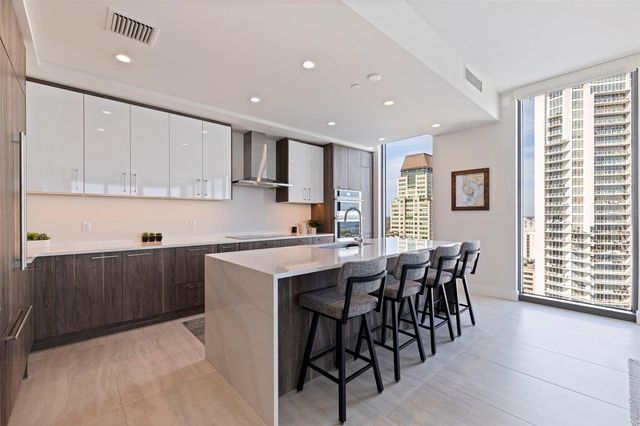 301 1ST STREET S 2103, St Petersburg, FL 33701