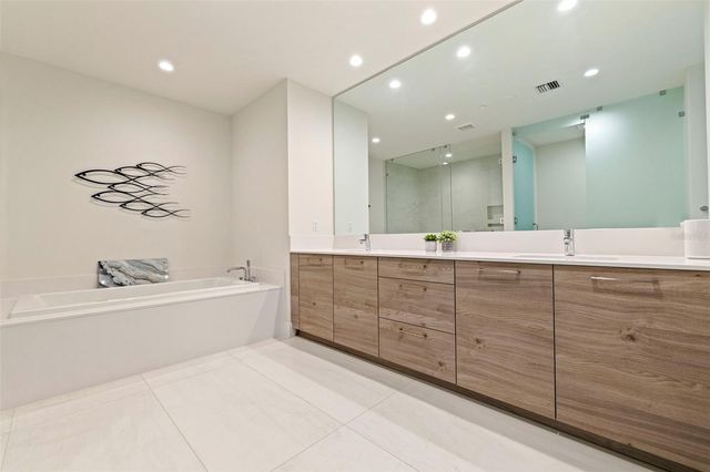 301 1ST STREET S 2103, St Petersburg, FL 33701