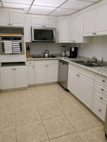 3801 S Ocean Drive 7Q, Hollywood, FL 33019