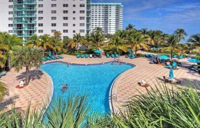 3801 S Ocean Drive 7Q, Hollywood, FL 33019