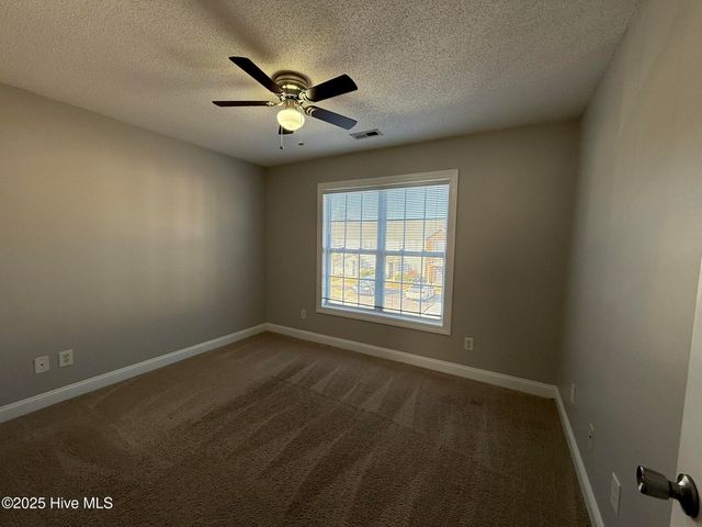 4215 Dudleys Grant Drive F, Winterville, NC 28590