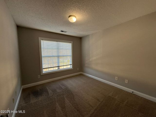 4215 Dudleys Grant Drive F, Winterville, NC 28590