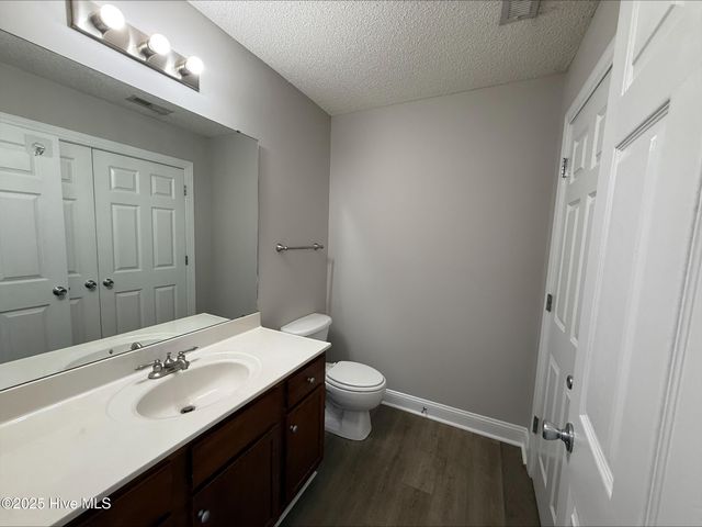 4215 Dudleys Grant Drive F, Winterville, NC 28590