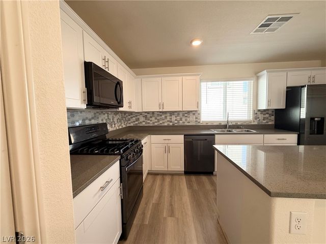 3720 Brilliant Sunset Street, Las Vegas, NV 89129