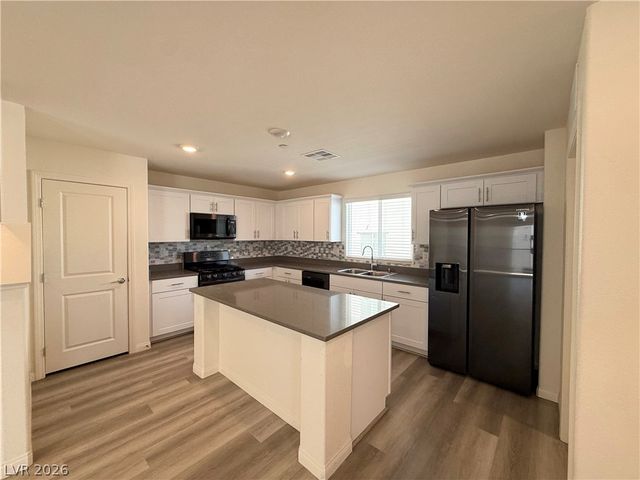 3720 Brilliant Sunset Street, Las Vegas, NV 89129