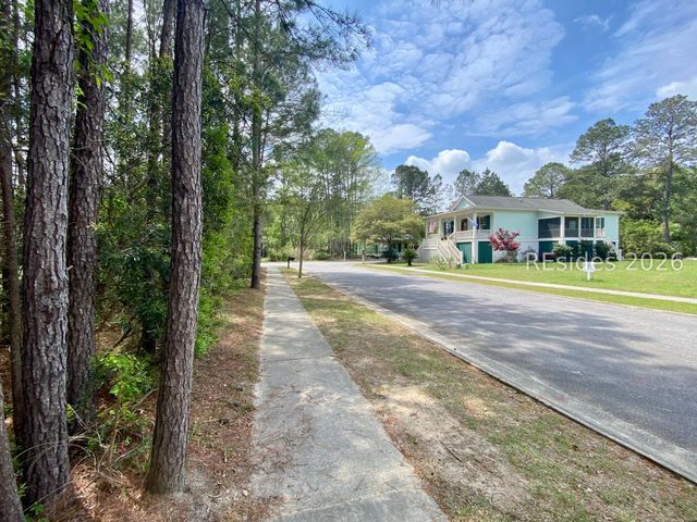 2235 Be Wheatley Dr, Beaufort, SC 29902