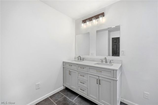 12958 W Pleasant Valley Road, Parma, OH 44130