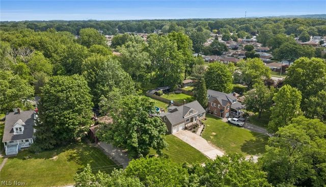 12958 W Pleasant Valley Road, Parma, OH 44130