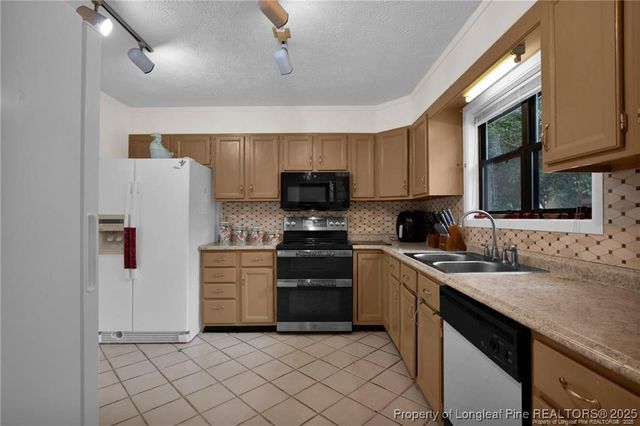 4471 Briton Circle, Fayetteville, NC 28314