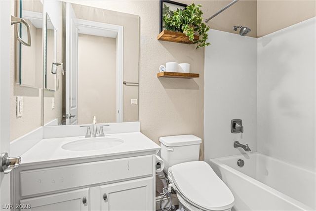 9936 Bighorn Bellows Avenue, Las Vegas, NV 89166