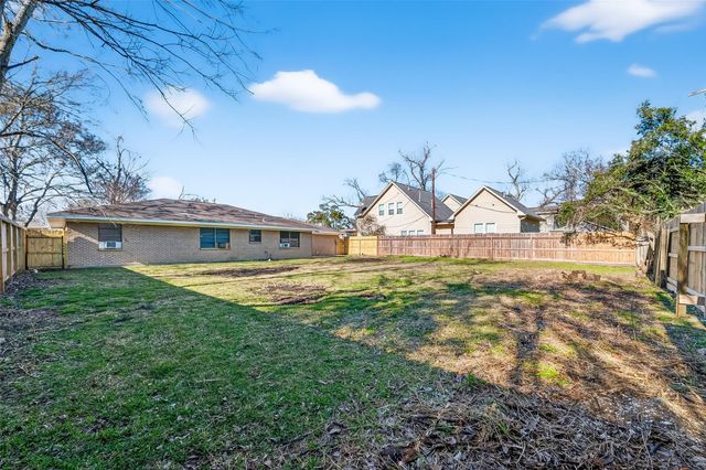 703 Coryell Street, League City, TX 77573