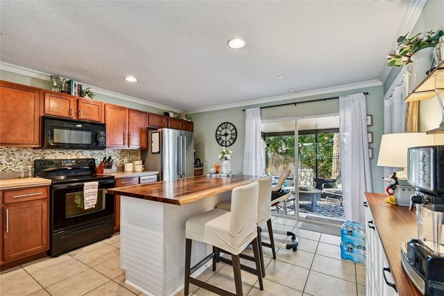 2592 BULLION LOOP, Sanford, FL 32771