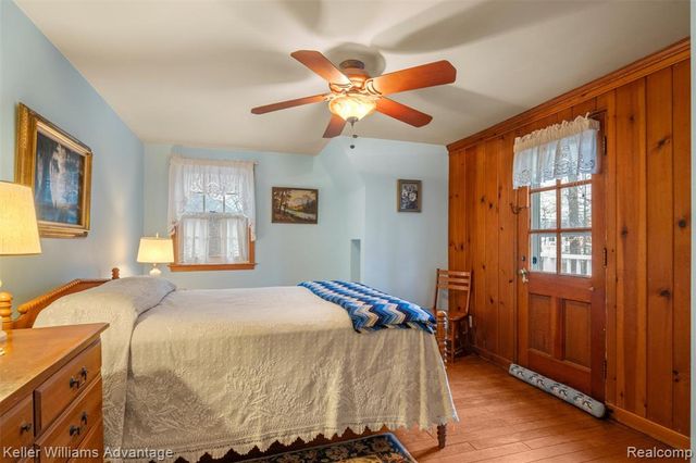 757 N Gulley Road, Dearborn Heights, MI 48127