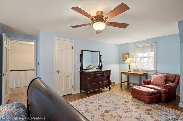 757 N Gulley Road, Dearborn Heights, MI 48127