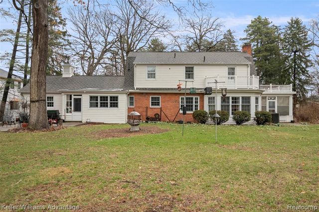 757 N Gulley Road, Dearborn Heights, MI 48127