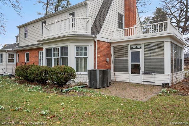 757 N Gulley Road, Dearborn Heights, MI 48127