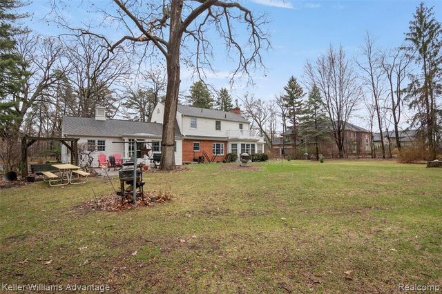 757 N Gulley Road, Dearborn Heights, MI 48127