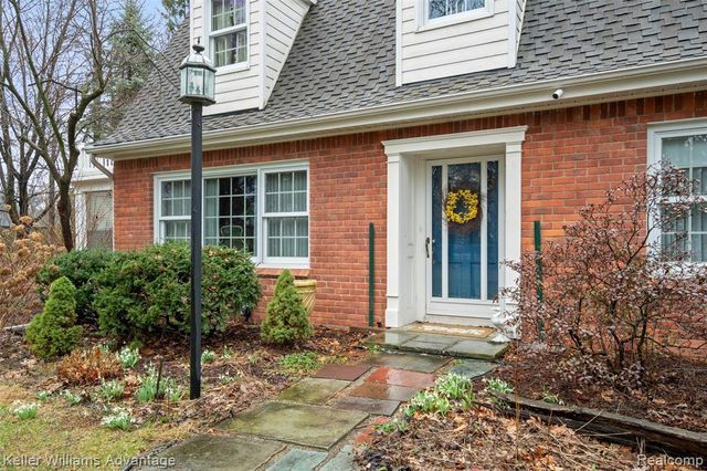 757 N Gulley Road, Dearborn Heights, MI 48127