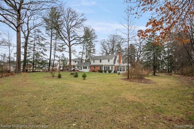 757 N Gulley Road, Dearborn Heights, MI 48127