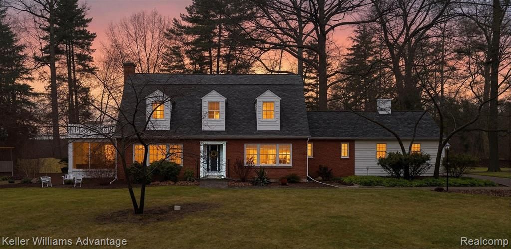 757 N Gulley Road, Dearborn Heights, MI 48127