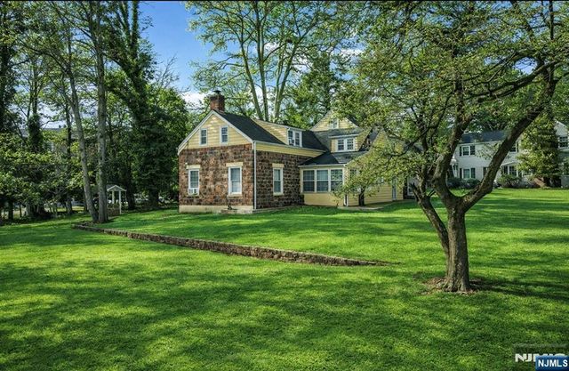 566 Teaneck Road, Teaneck, NJ 07666