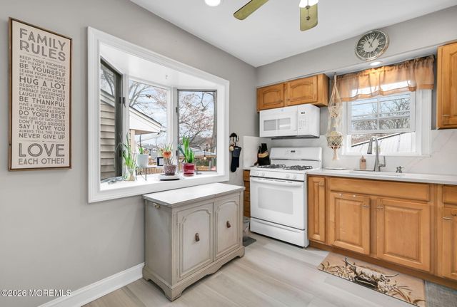 49 7th Street, Belford, NJ 07718