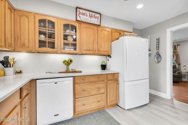 49 7th Street, Belford, NJ 07718