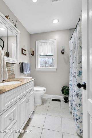 49 7th Street, Belford, NJ 07718