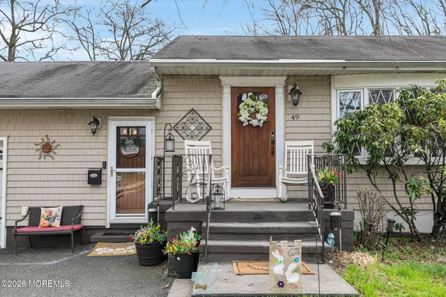 49 7th Street, Belford, NJ 07718