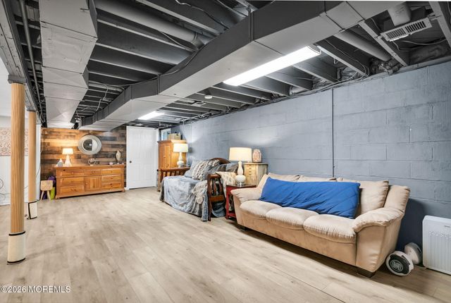 49 7th Street, Belford, NJ 07718